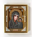 Л.Д.Самонова. Икона Казанской Божией Матери. 2006 г..Роспись по эмали (финифть), серебро, скань, чернение, золочение, бирюза. Размер: 24х16 см..